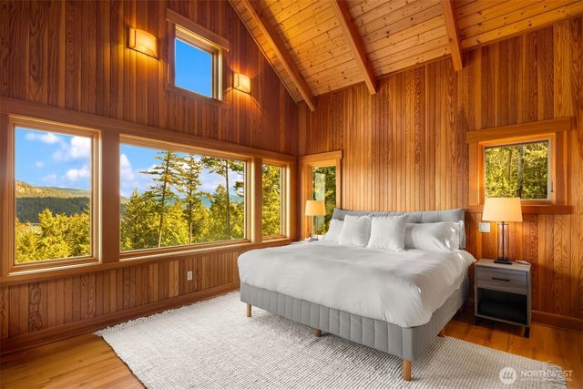 707 NW Thatcher Pass Road, Decatur Island, WA 98221