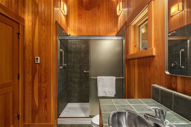 707 NW Thatcher Pass Road, Decatur Island, WA 98221
