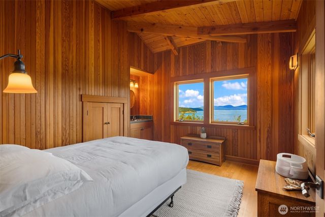 707 NW Thatcher Pass Road, Decatur Island, WA 98221