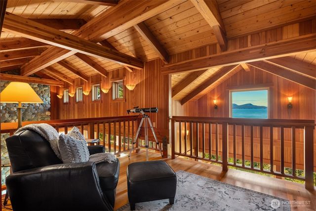 707 NW Thatcher Pass Road, Decatur Island, WA 98221