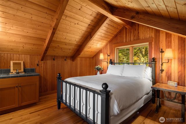 707 NW Thatcher Pass Road, Decatur Island, WA 98221