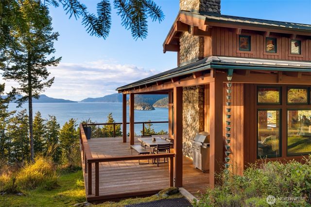 707 NW Thatcher Pass Road, Decatur Island, WA 98221