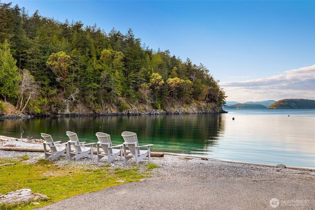 707 NW Thatcher Pass Road, Decatur Island, WA 98221