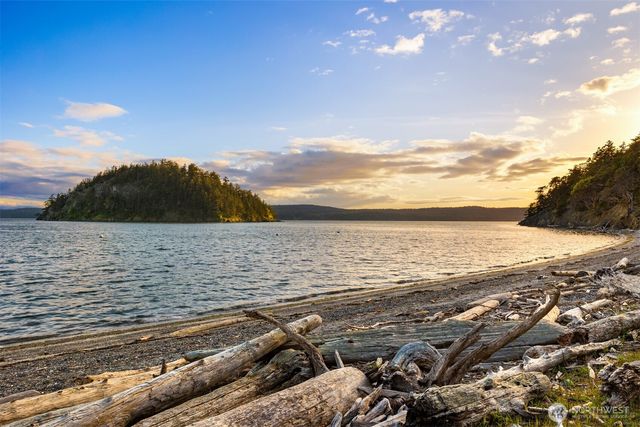 707 NW Thatcher Pass Road, Decatur Island, WA 98221