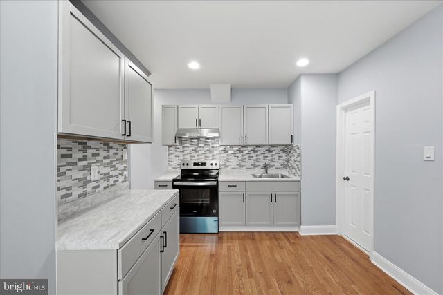 314 E PICCADILLY ST, Winchester, VA 22601