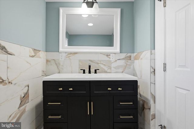 314 E PICCADILLY ST, Winchester, VA 22601
