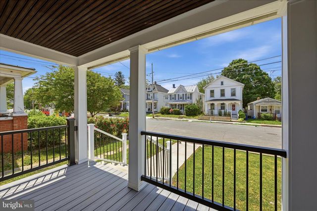 314 E PICCADILLY ST, Winchester, VA 22601