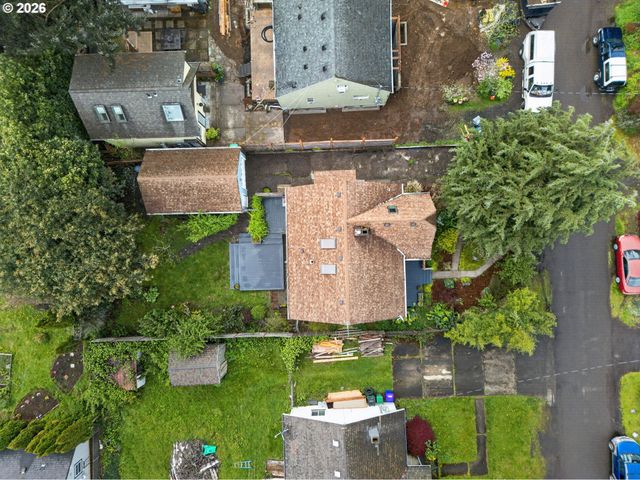 6136 Ne BEECH St, Portland, OR 97213