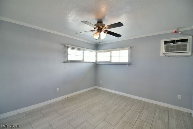 1003 East Clark Avenue 4, Las Vegas, NV 89101