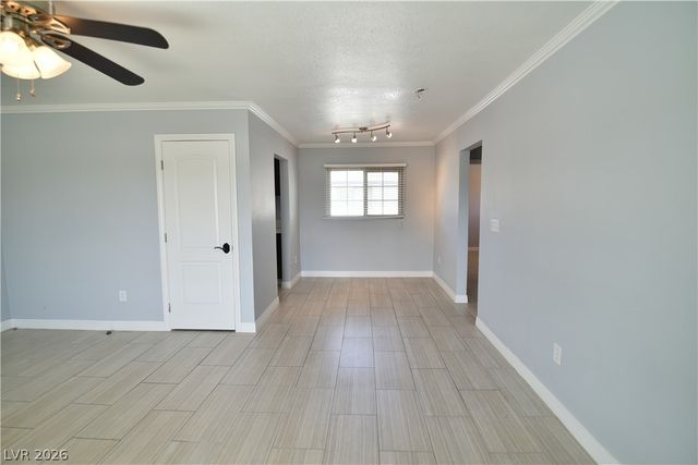 1003 East Clark Avenue 4, Las Vegas, NV 89101