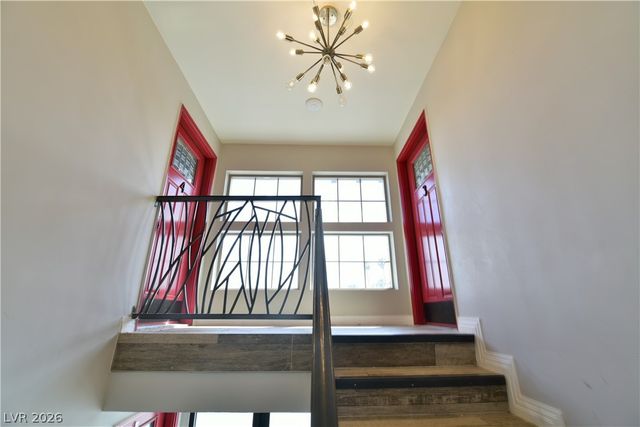 1003 East Clark Avenue 4, Las Vegas, NV 89101