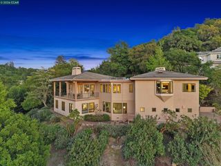1 Gardiner Ct, Orinda, CA 94563