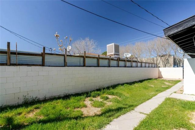 44961 5th Street East, Lancaster, CA 93535