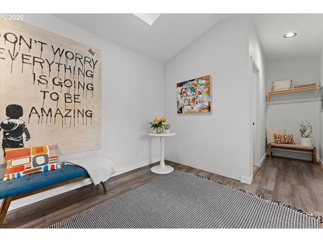 7916 N EMERALD Ave, Portland, OR 97217