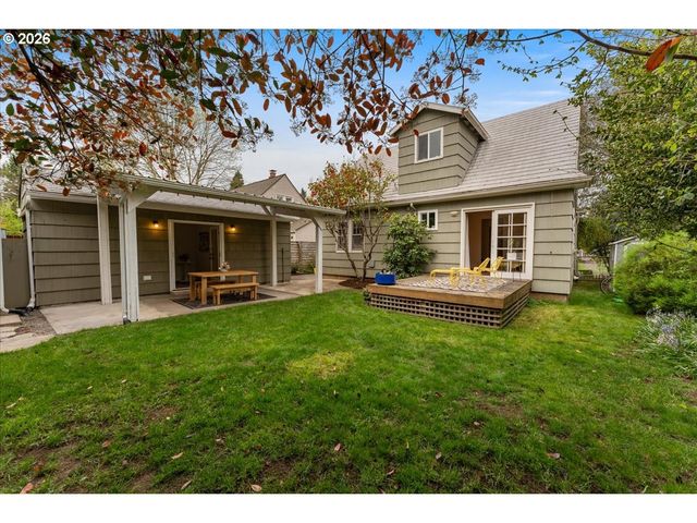 7916 N EMERALD Ave, Portland, OR 97217