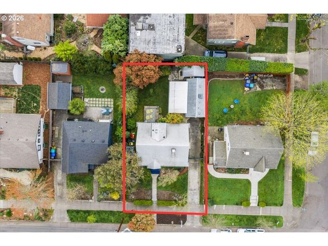 7916 N EMERALD Ave, Portland, OR 97217