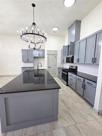 11701 NW 102nd Street, Yukon, OK 73099