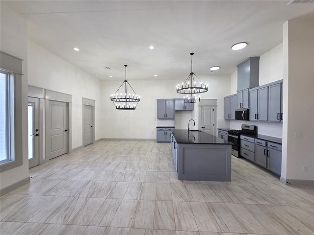 11701 NW 102nd Street, Yukon, OK 73099