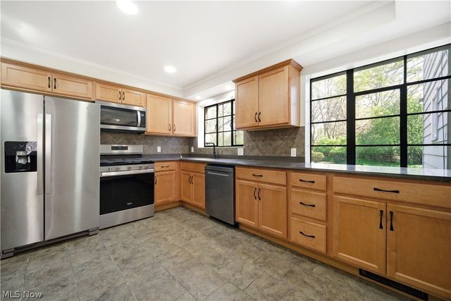 4101 Washington Boulevard, University Heights, OH 44118
