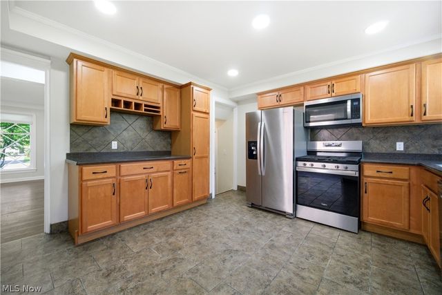 4101 Washington Boulevard, University Heights, OH 44118