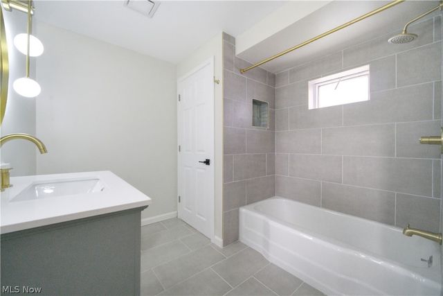 4101 Washington Boulevard, University Heights, OH 44118