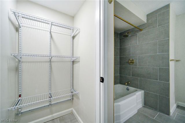 4101 Washington Boulevard, University Heights, OH 44118