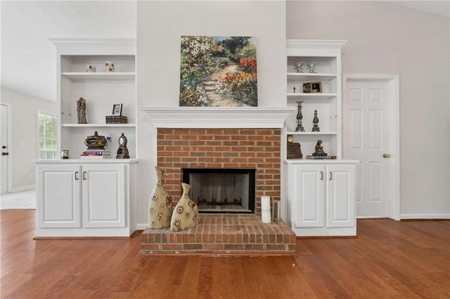 1316 Mandalay Court SW, Lilburn, GA 30047