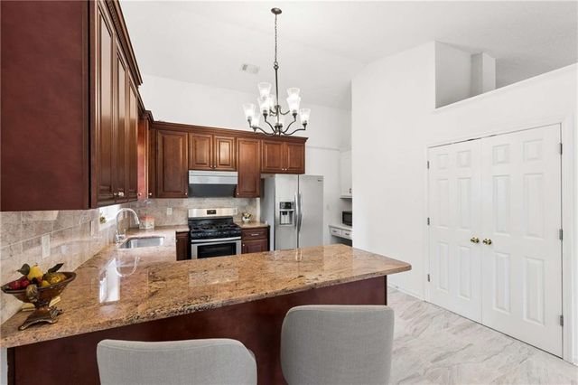 1316 Mandalay Court SW, Lilburn, GA 30047