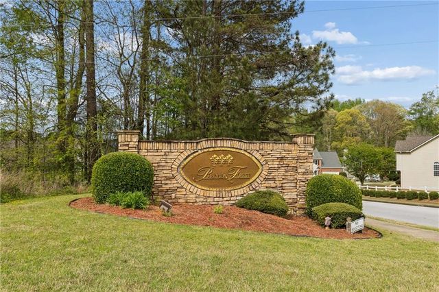 1316 Mandalay Court SW, Lilburn, GA 30047