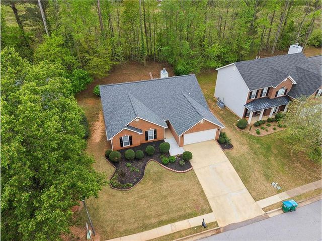 1316 Mandalay Court SW, Lilburn, GA 30047