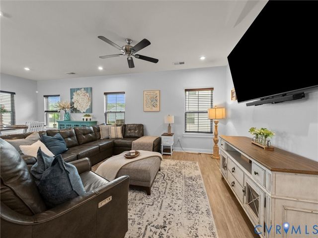 10325 Centralia Station Rd, Chesterfield, VA 23831