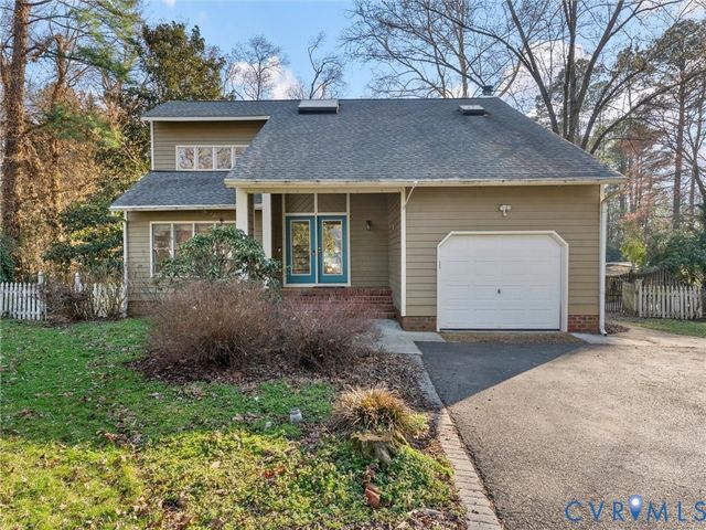 8711 Ewes Ct, North Chesterfield, VA 23236