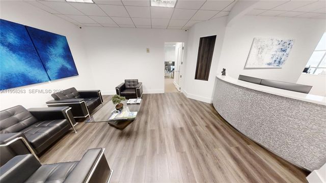 175 SW 7th St 1612, Miami, FL 33130