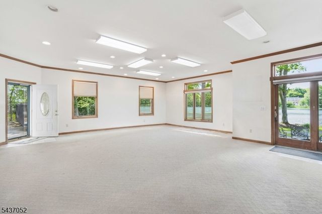 39 Meadowbrook Rd, Randolph Twp., NJ 07869