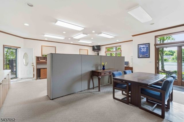 39 Meadowbrook Rd, Randolph Twp., NJ 07869