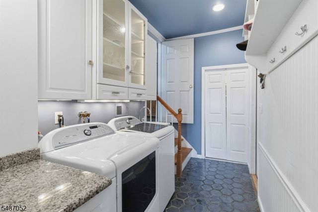 39 Meadowbrook Rd, Randolph Twp., NJ 07869