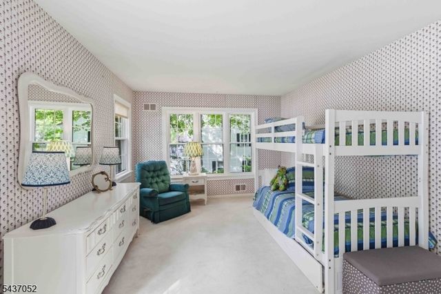 39 Meadowbrook Rd, Randolph Twp., NJ 07869