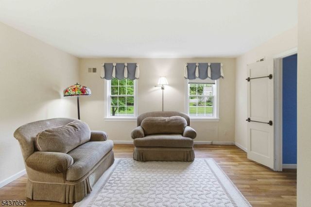 39 Meadowbrook Rd, Randolph Twp., NJ 07869