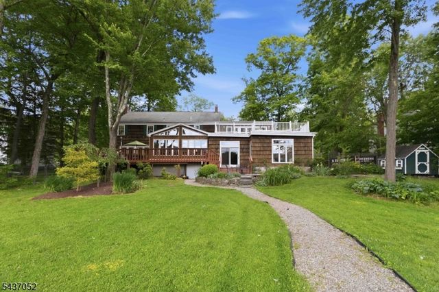 39 Meadowbrook Rd, Randolph Twp., NJ 07869