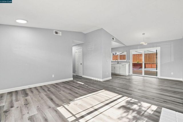 5029 Teakwood Dr, Oakley, CA 94561