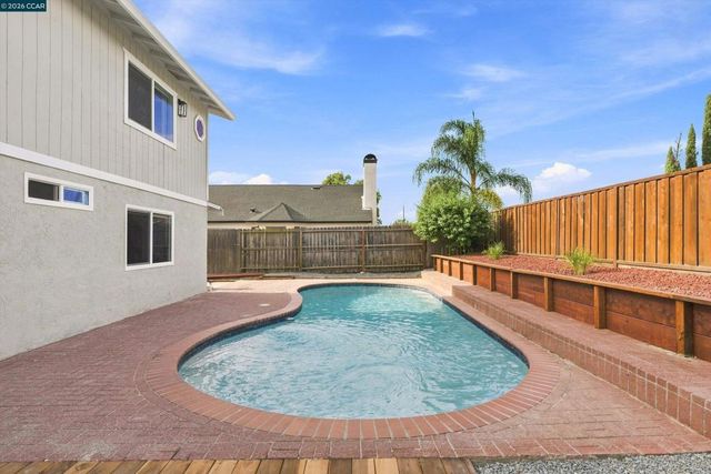 5029 Teakwood Dr, Oakley, CA 94561