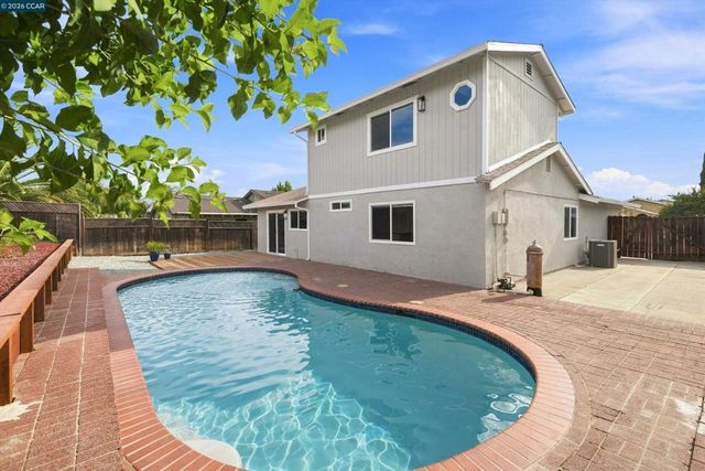 5029 Teakwood Dr, Oakley, CA 94561