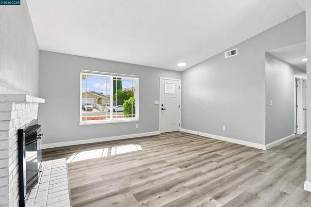5029 Teakwood Dr, Oakley, CA 94561