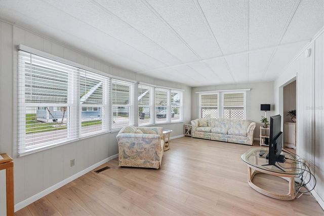 808 53RD AVENUE E 88, Bradenton, FL 34203