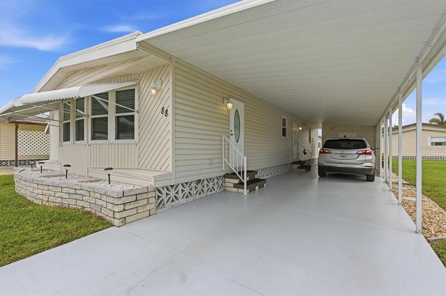 808 53RD AVENUE E 88, Bradenton, FL 34203
