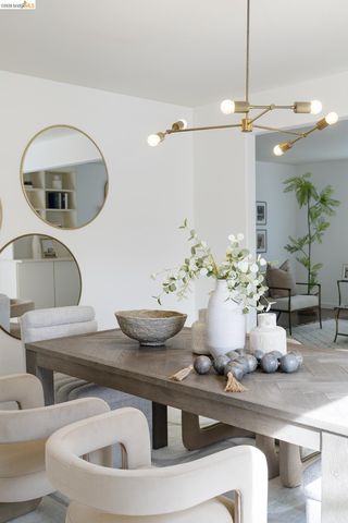 6109 Fairlane Dr, Oakland, CA 94611