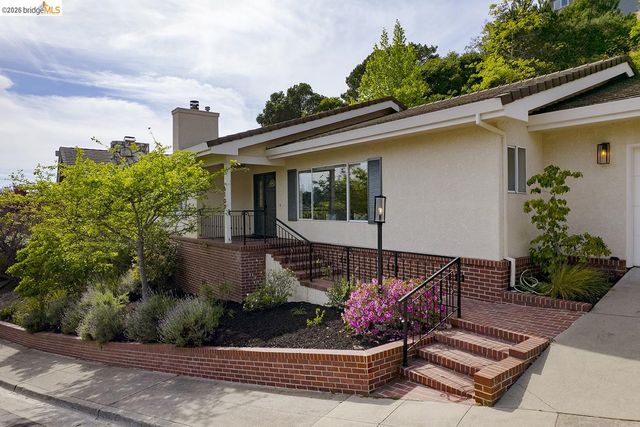 6109 Fairlane Dr, Oakland, CA 94611