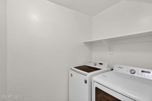 7855 W PALM Lane, Phoenix, AZ 85035