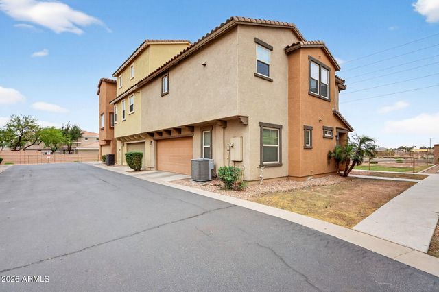 7855 W PALM Lane, Phoenix, AZ 85035