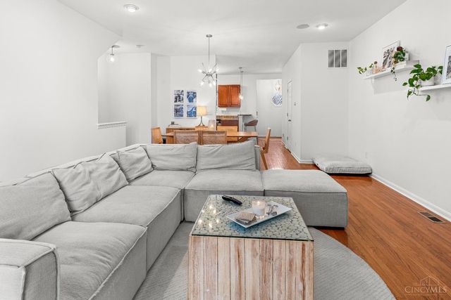 3450 Golden Avenue, Cincinnati, OH 45226